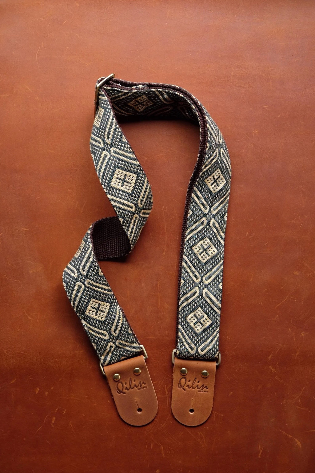 Olive Triangle Woven o Guitar Strap