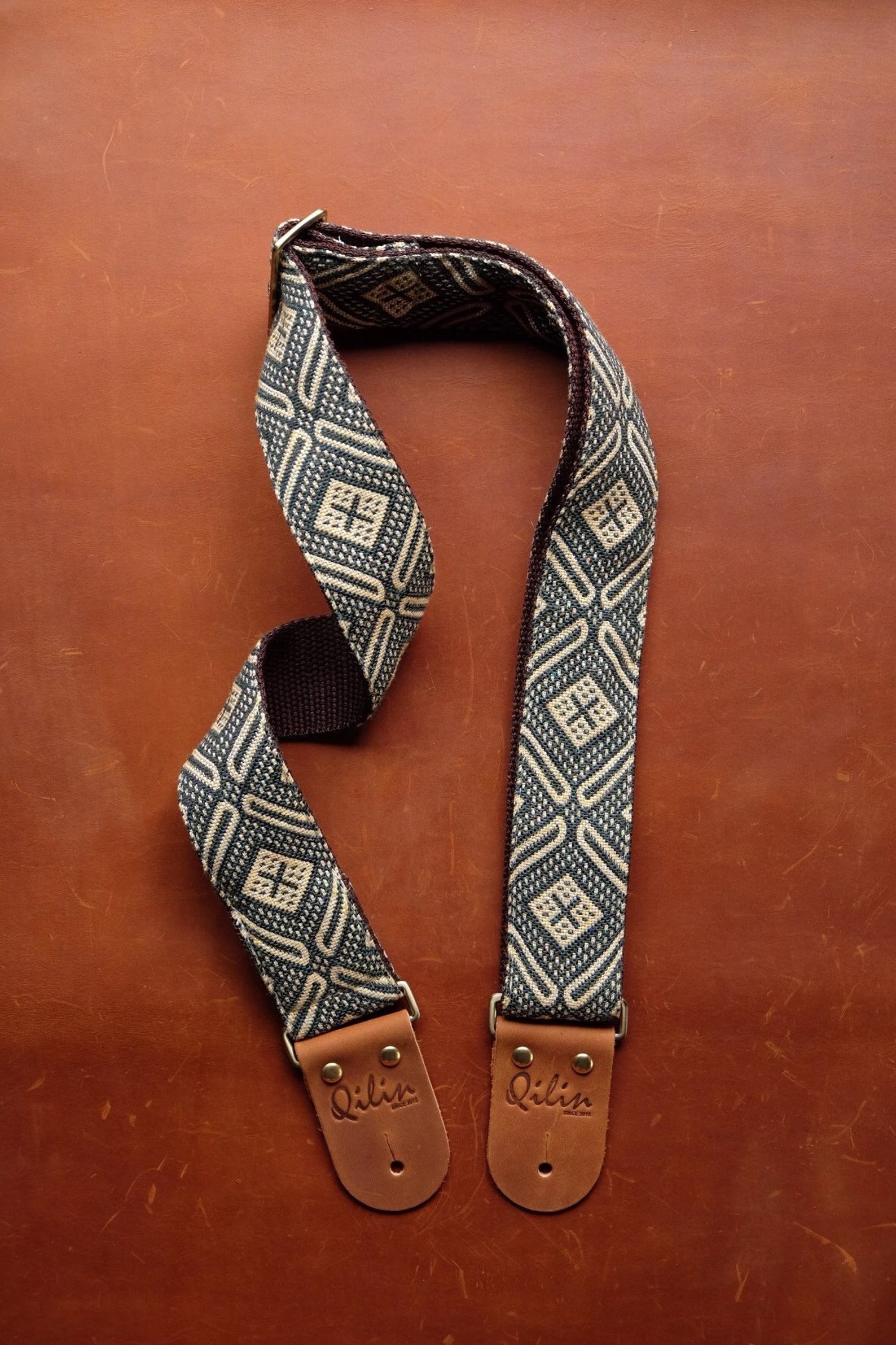 Olive Triangle Woven o Guitar Strap
