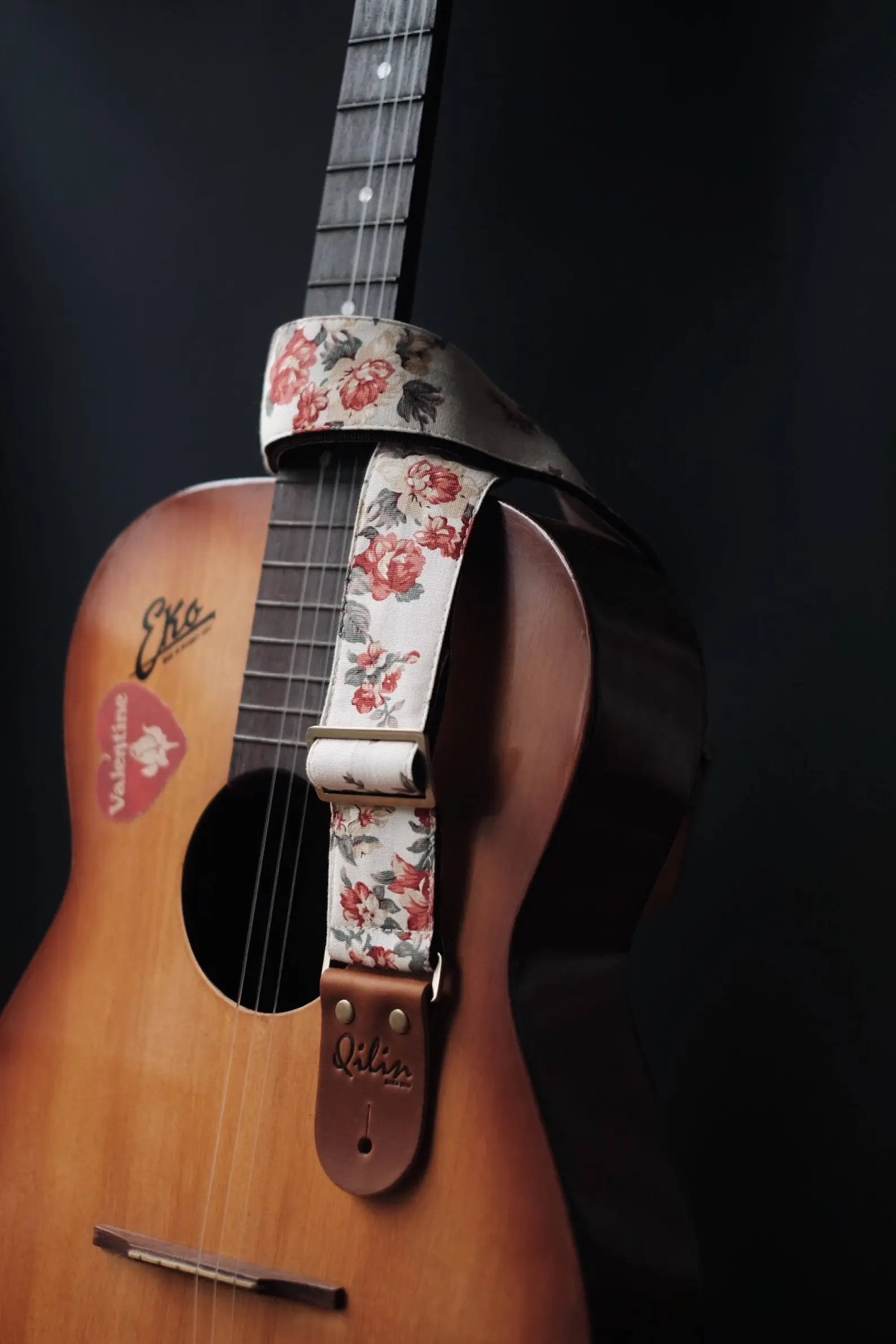 Cream Fabric Flower Guitar Strap
